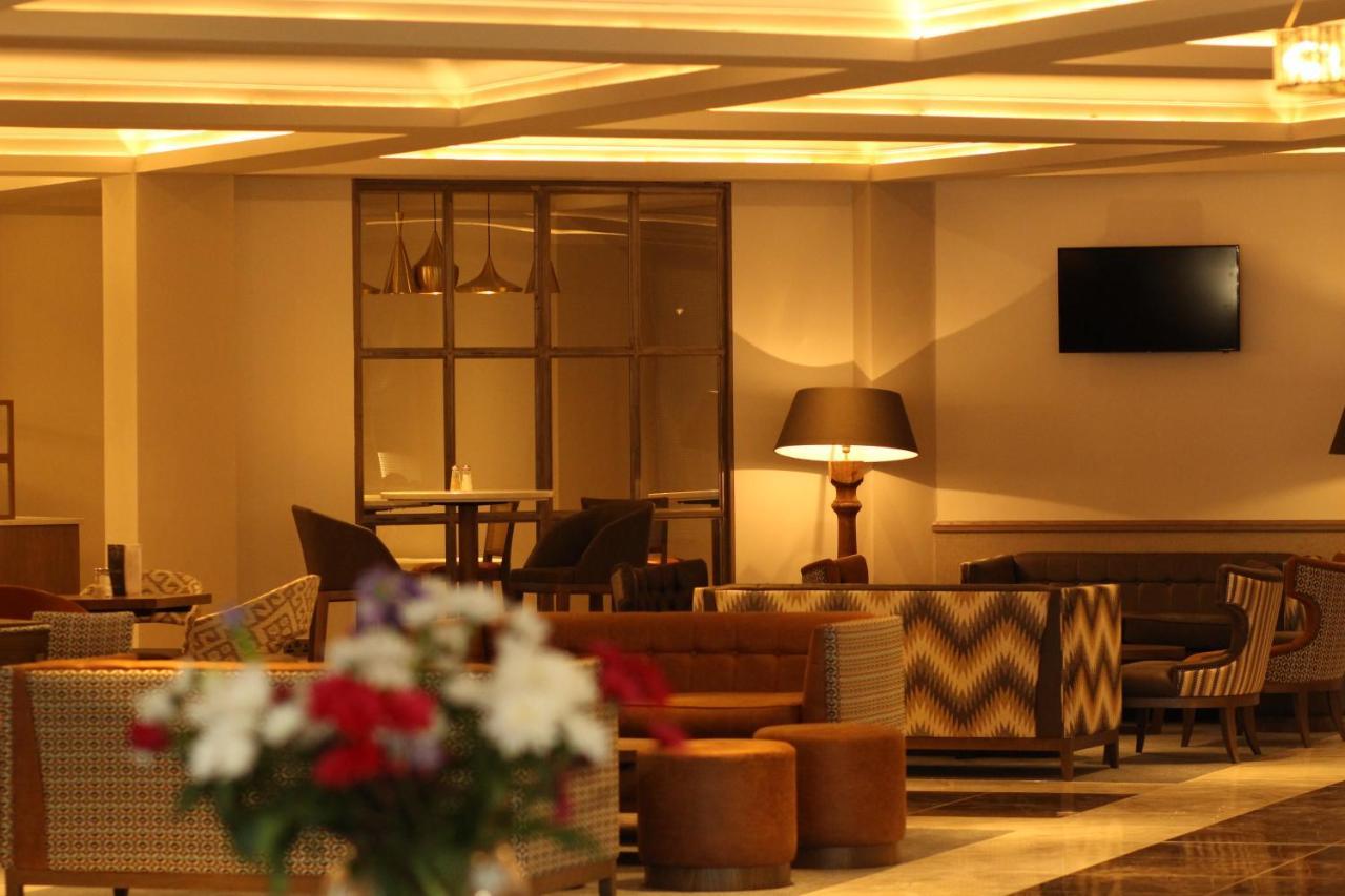 Riverside Lodge Hotel Irvine  Extérieur photo